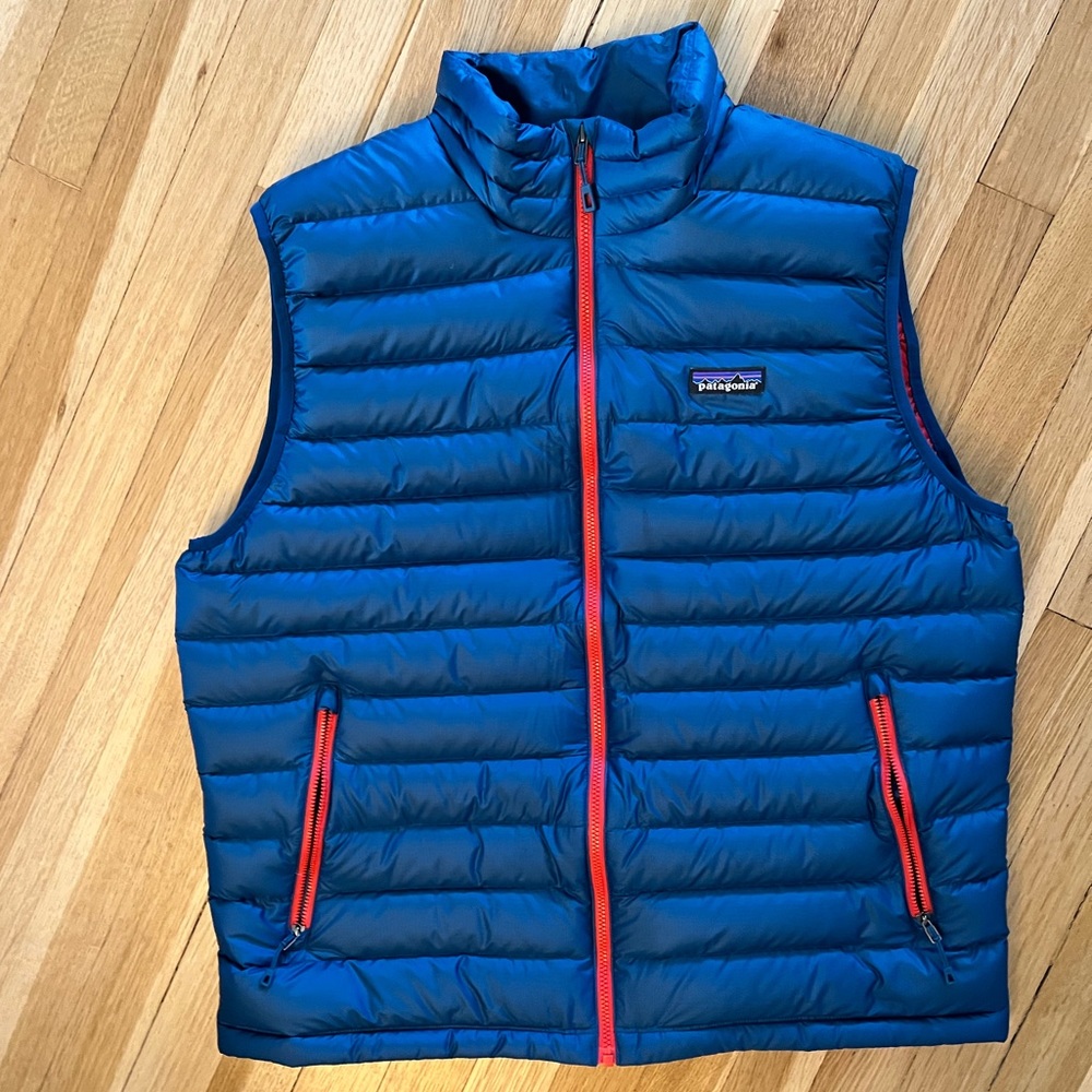 Patagonia men’s down sweater vest
